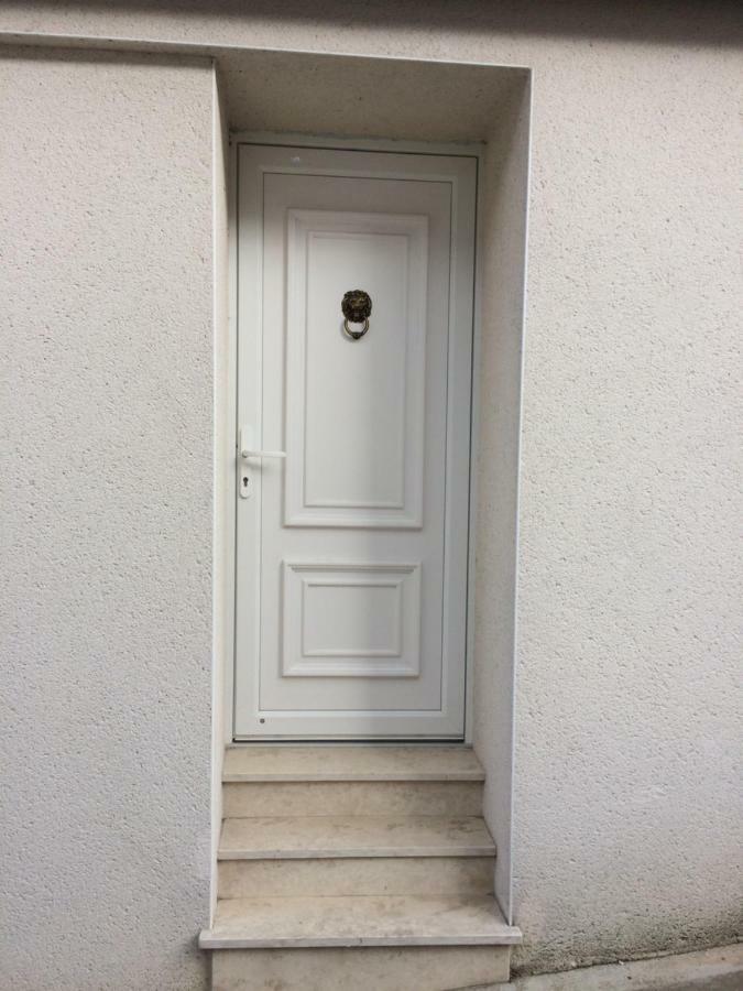 Chambres D'Hotes Karine Smej Chatillon-sur-Marne Екстер'єр фото